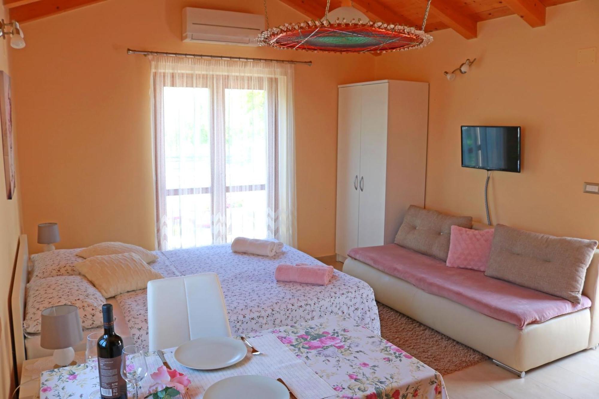Studio Apartment Volta Црвени-Врх Экстерьер фото